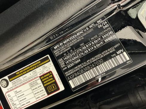 Used 2024 Mercedes-Benz GLE 450e 4MATIC image 26