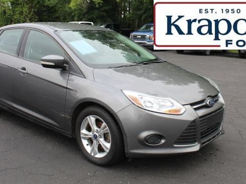Used 2013 Ford Focus SE FWD image 1