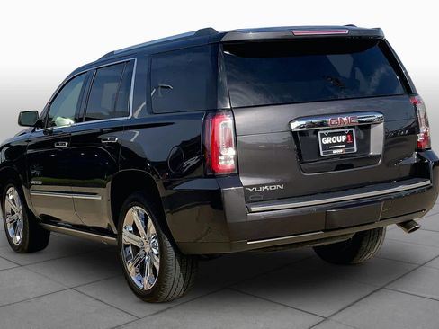 Used 2017 GMC Yukon Denali AWD/4WD image 11