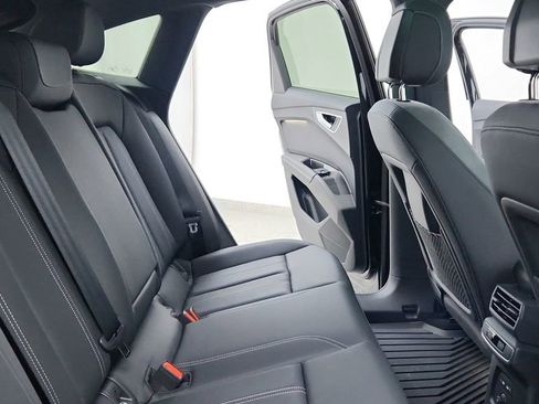 Used 2024 Audi Q4 e-tron Premium w/ Convenience Package image 36