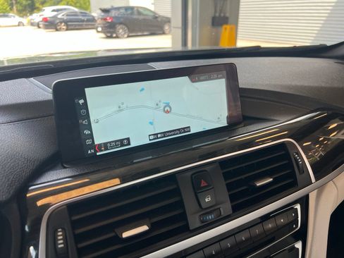 Used 2018 BMW 430i Convertible RWD image 13