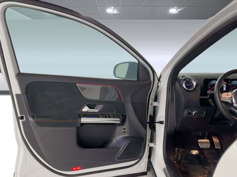 Certified 2022 Mercedes-Benz GLA 250 image 21