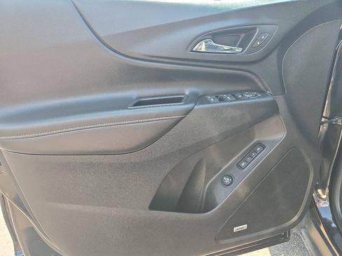 Used 2019 Chevrolet Equinox Premier w/ Premier True North Edition AWD/4WD image 11