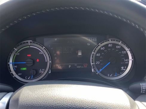 Used 2025 Toyota Highlander XLE image 34