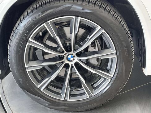 Used 2026 BMW X5 xDrive40i w/ M Sport Package AWD/4WD image 11