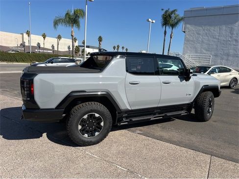 New 2025 GMC Hummer EV 3X w/ Battery Pack, 24 Module Pack image 11