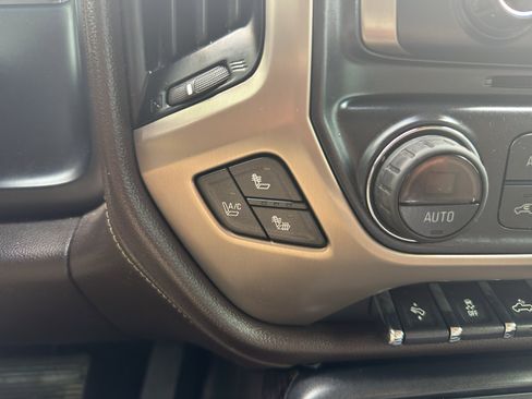 Used 2015 GMC Sierra 2500 Denali w/ Duramax Plus Package AWD/4WD image 23