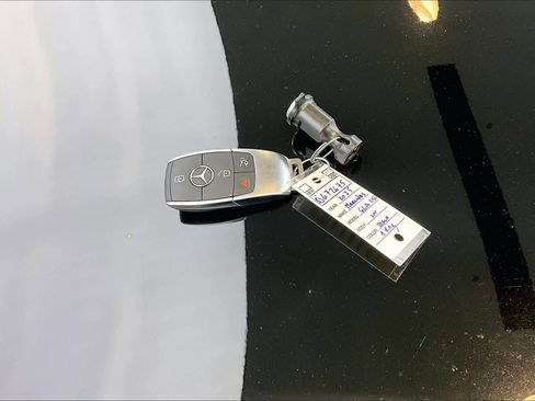 Used 2025 Mercedes-Benz GLA 250 image 14