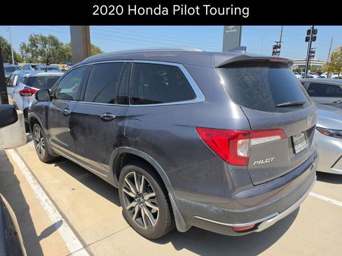 Used 2020 Honda Pilot Touring image 2