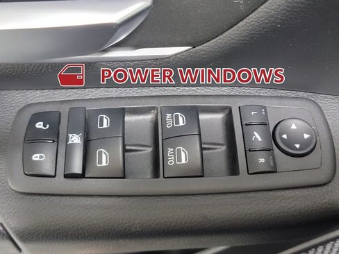 Used 2022 RAM 1500 Big Horn AWD/4WD image 27