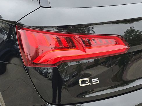 Used 2019 Audi Q5 2.0T Premium w/ Convenience Package AWD/4WD image 37