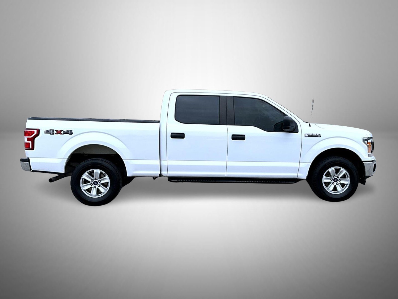 Used 2018 Ford F150 XL w/ Equipment Group 101A Mid AWD/4WD image 4