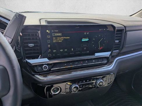 Certified 2024 GMC Sierra 1500 SLE image 11