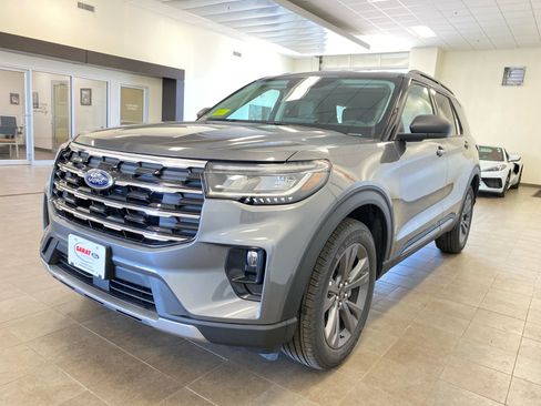 New 2026 Ford Explorer Active w/ Active Comfort Package AWD/4WD image 4