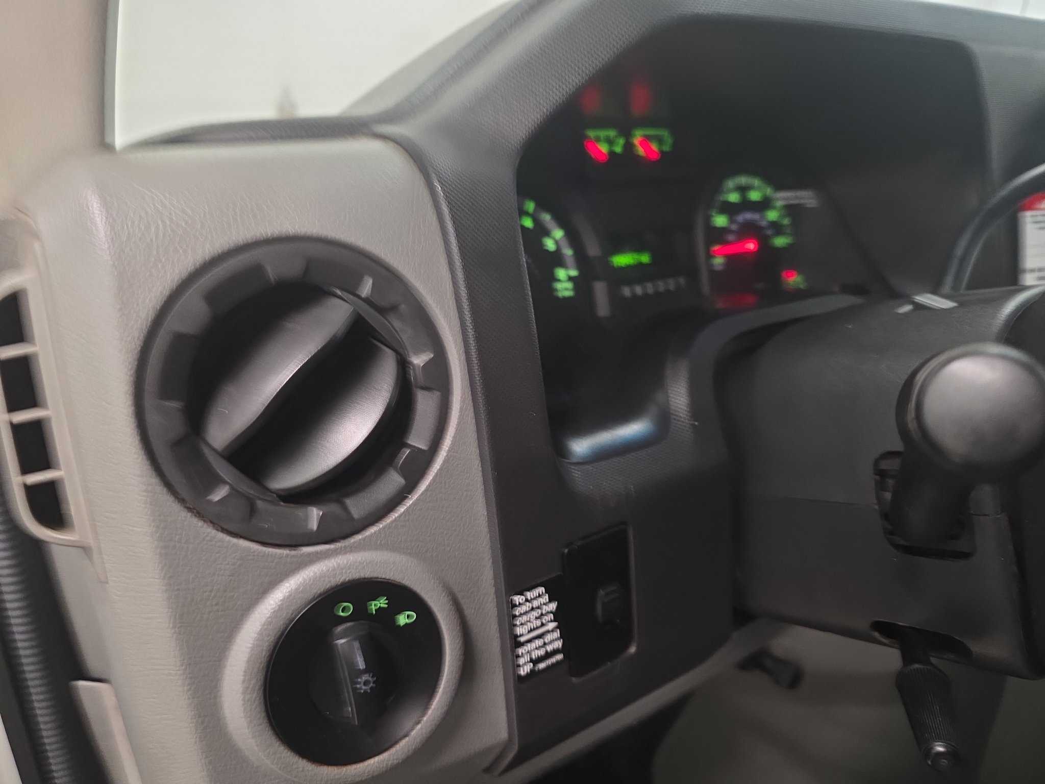 Used 2012 Ford E-450 and Econoline 450 Super Duty RWD image 18