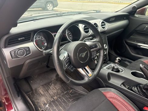 Used 2018 Ford Mustang GT image 11