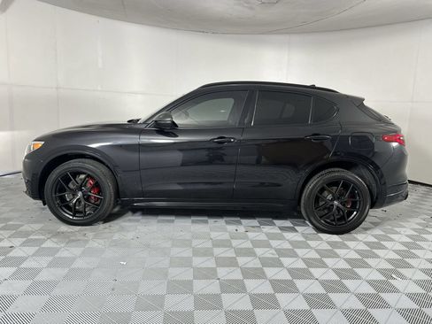 Used 2020 Alfa Romeo Stelvio Sport w/ Quick Order Package 22K Sport RWD image 5