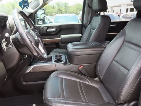Certified 2022 GMC Sierra 3500 Denali w/ Technology Package AWD/4WD image 24