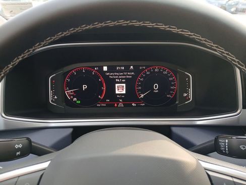 New 2026 Volkswagen Taos SEL image 15