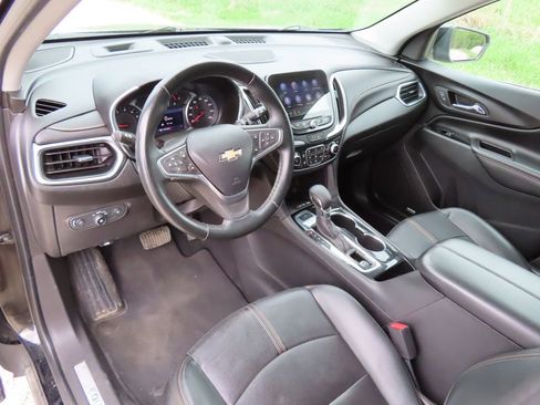 Used 2023 Chevrolet Equinox Premier AWD/4WD image 21