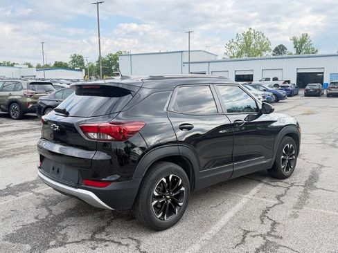 Used 2021 Chevrolet TrailBlazer LT w/ Sun and Liftgate Package FWD image 7