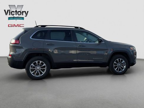 Used 2022 Jeep Cherokee Latitude Lux w/ Mopar Interior Package image 16