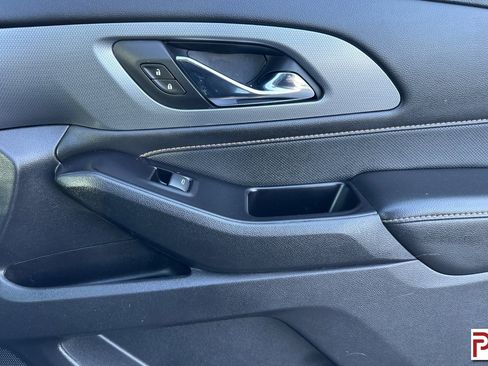 Used 2019 Chevrolet Traverse Premier image 21