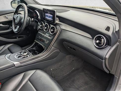 Used 2019 Mercedes-Benz GLC 300 4MATIC image 21