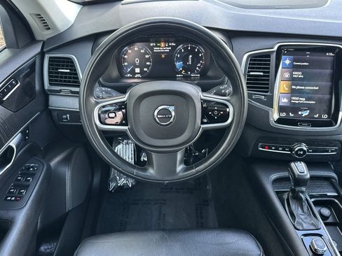 Used 2020 Volvo XC90 T6 Momentum image 14