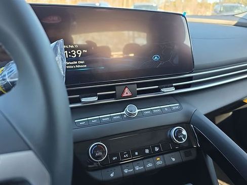 New 2026 Hyundai Elantra Limited image 31