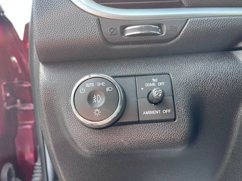 Used 2016 Chevrolet Traverse LT FWD image 10