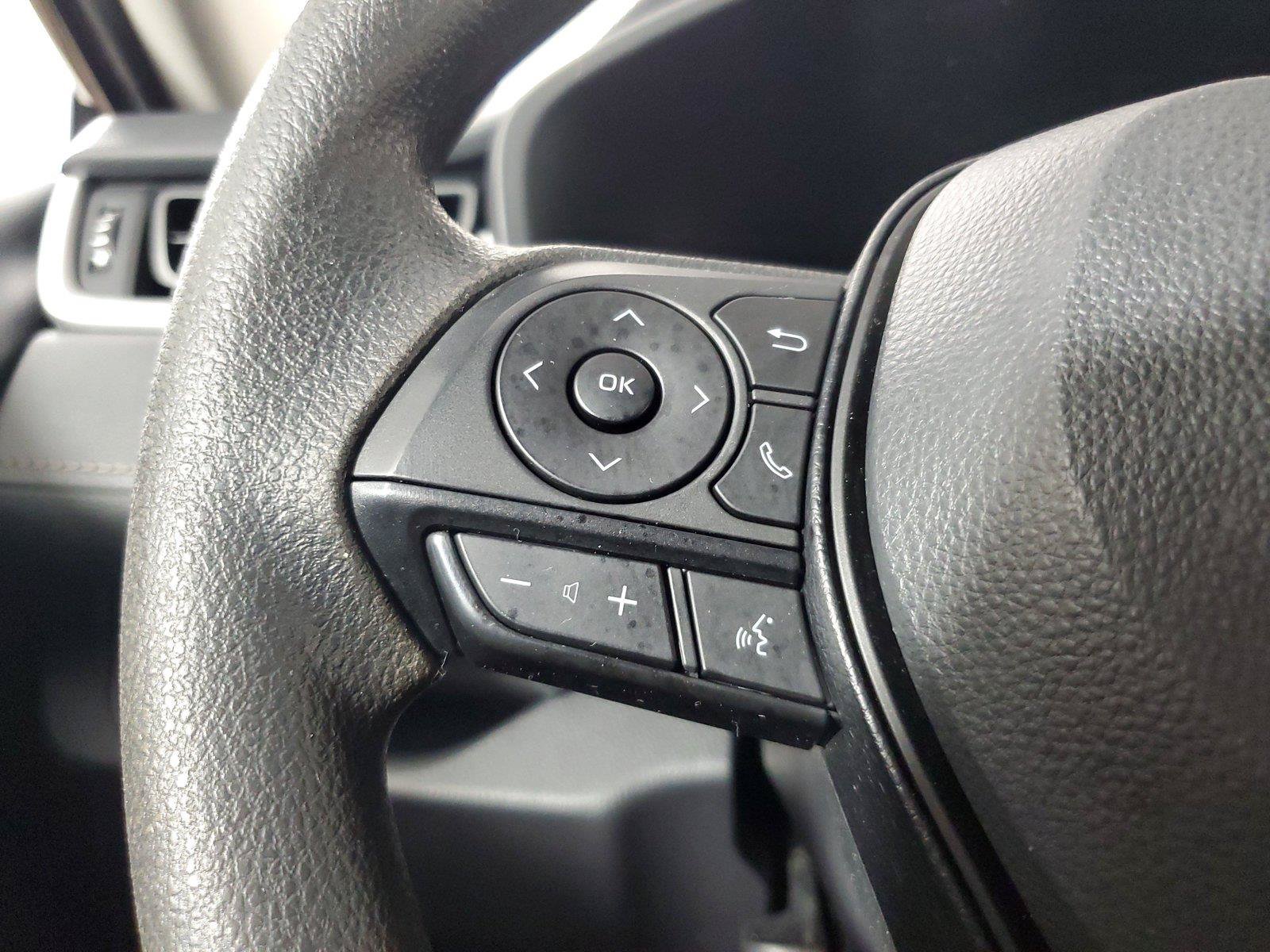 Used 2025 Toyota RAV4 XLE FWD image 24