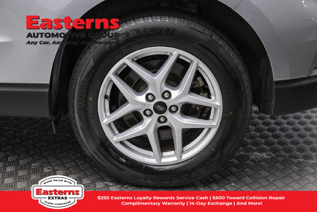 Used 2024 Ford Edge SEL AWD/4WD image 9