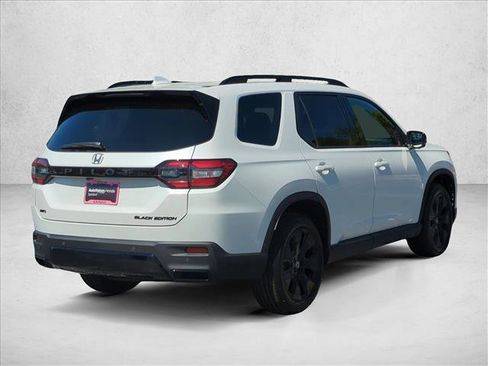 New 2026 Honda Pilot Black Edition image 2
