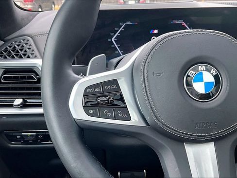 Used 2023 BMW X7 xDrive40i AWD/4WD image 9