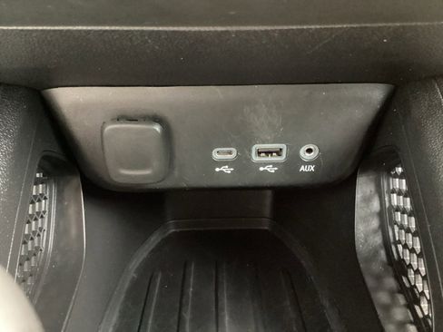 Used 2022 Chevrolet TrailBlazer RS FWD image 21