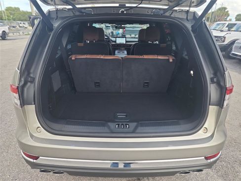 Used 2023 Lincoln Aviator Reserve w/ Equipment Group 201A image 19