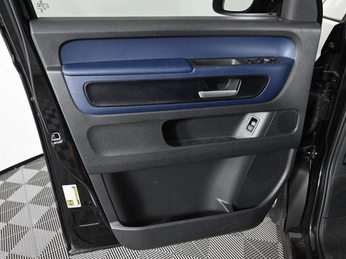 New 2025 Volkswagen ID. Buzz Pro S image 21