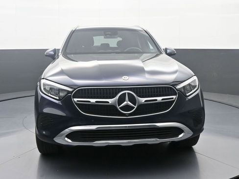 Used 2023 Mercedes-Benz GLC 300 image 2