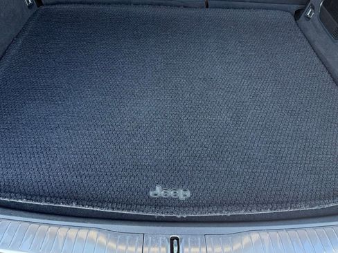 Used 2022 Jeep Grand Cherokee Summit image 26