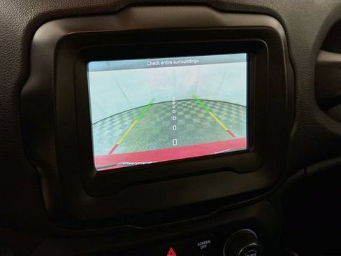 Used 2021 Jeep Renegade Sport FWD image 14