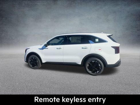 New 2026 Kia Sorento S image 14