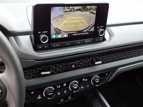 Certified 2023 Honda Accord EX image 21
