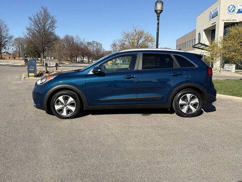 Used 2018 Kia Niro LX FWD image 14