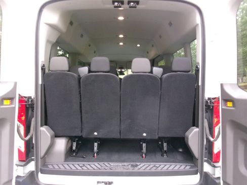 Used 2024 Ford Transit 350 XLT RWD image 34