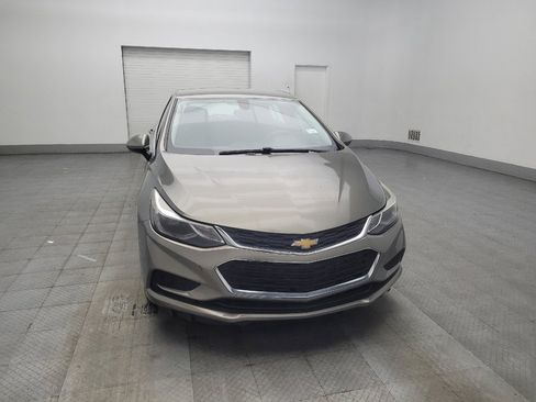 Used 2018 Chevrolet Cruze LT FWD image 14