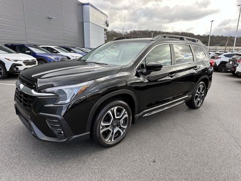 Certified 2025 Subaru Ascent Limited w/ Popular Package #1 image 8