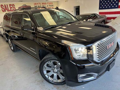 Used 2015 GMC Yukon XL Denali w/ Premium Package AWD/4WD image 8