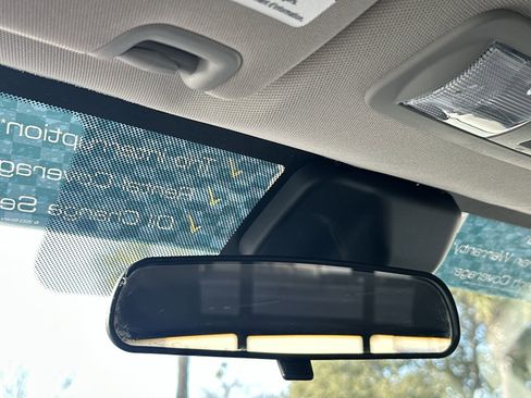 Used 2022 Nissan Frontier SV w/ Technology Package image 29