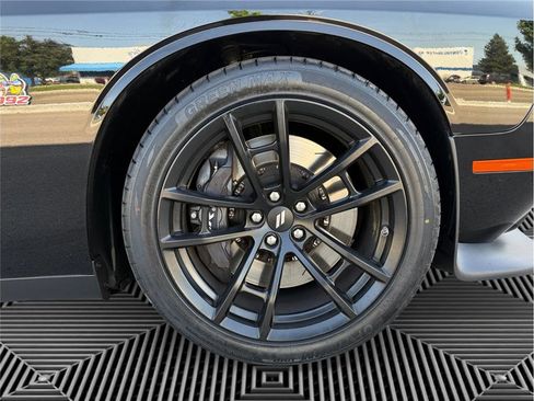 Used 2021 Dodge Challenger R/T Scat Pack w/ Dynamics Package image 14
